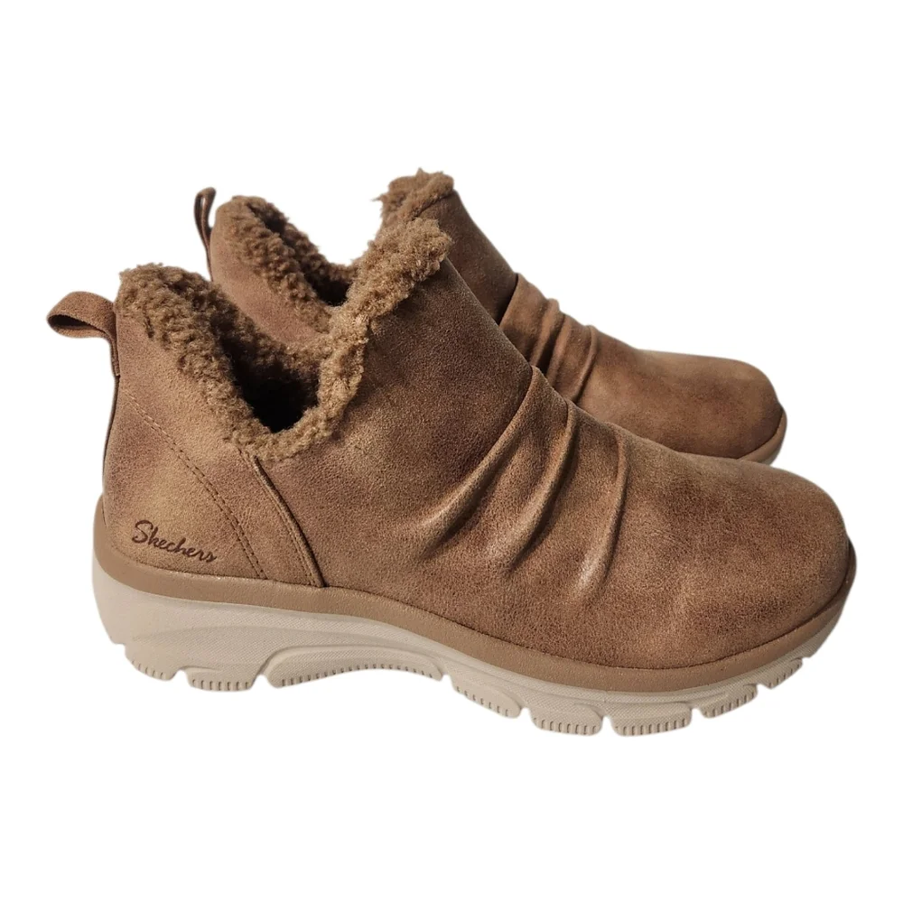 NEW Skechers Easy Going Water-Repellent Sweet Treasure Ankle Boots Size 6